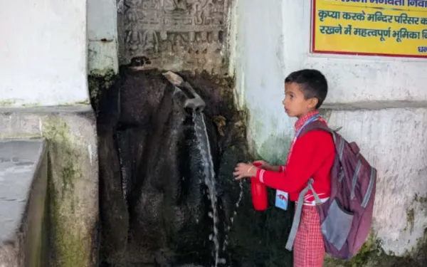 Child a well in India