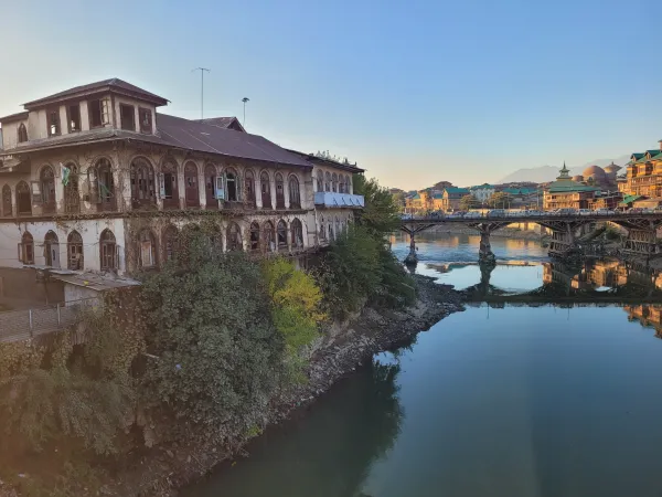 The polluted, beautiful Jhelum in Srinagar