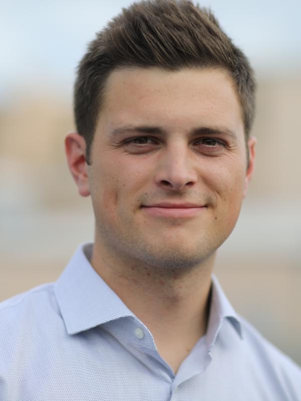 Head shot of Carson Teuscher